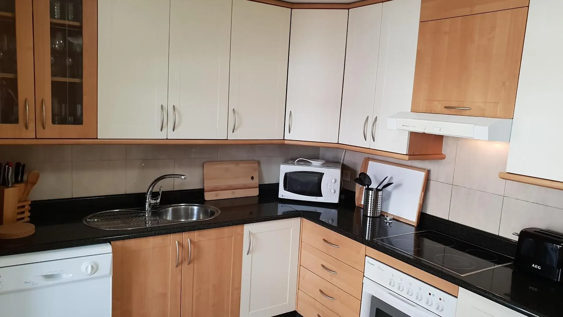 Appartement Mit Grosser Terrasse Und Meerblick Costa Adeje  Spanje