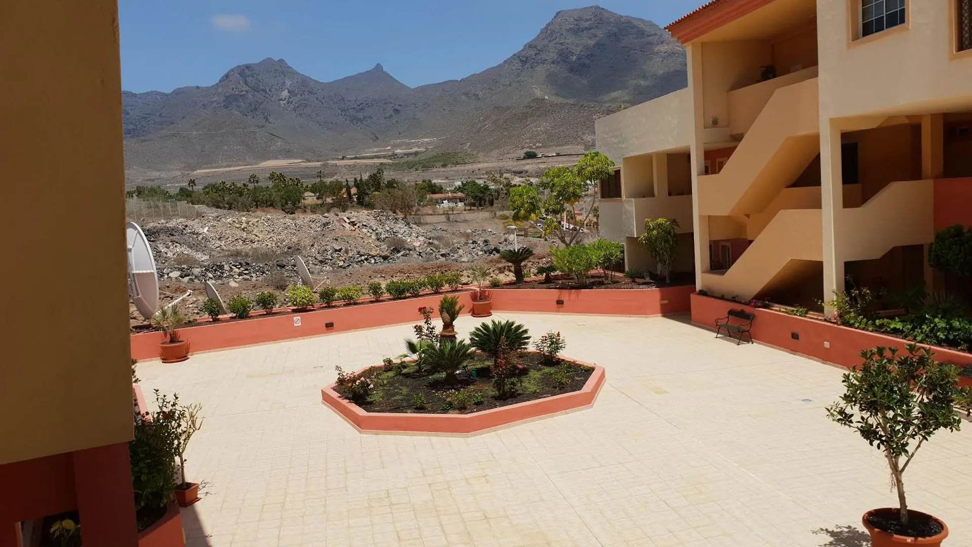 Appartement Mit Grosser Terrasse Und Meerblick Costa Adeje  Spanje