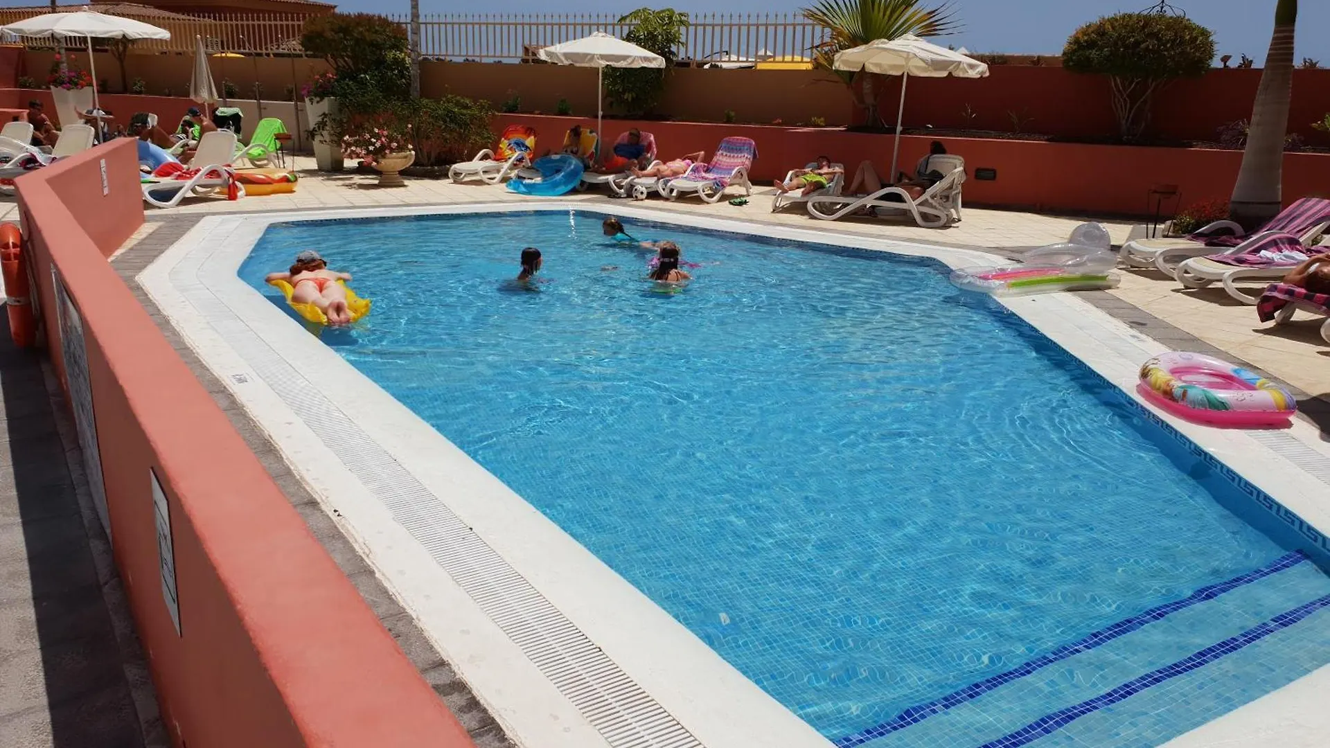 Appartement Mit Grosser Terrasse Und Meerblick Costa Adeje  Spanje